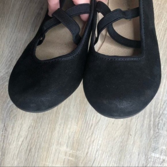 Stuart Weitzman Fannie Bolshoi Suede Ballet Flats Black Girls Size 13 - Picture 6 of 10